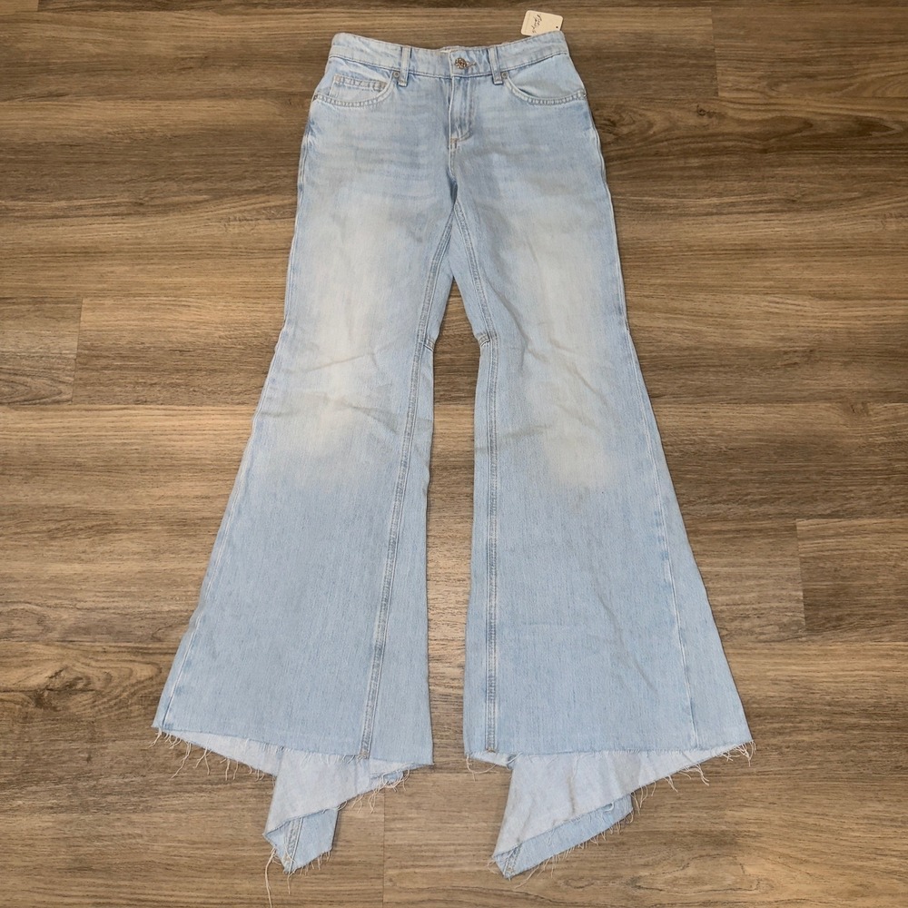 We The Free People Live Wire Flare Jeans 24S Light Wash Raw Hem OB2188462